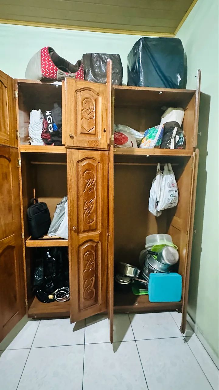 Guarda roupa de madeira  - Foto 3
