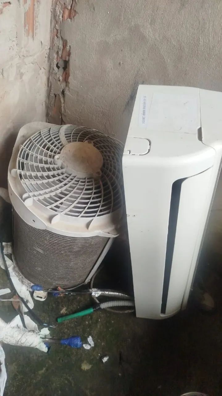2 ar condicionado em bom estado , com controle  - Foto 2