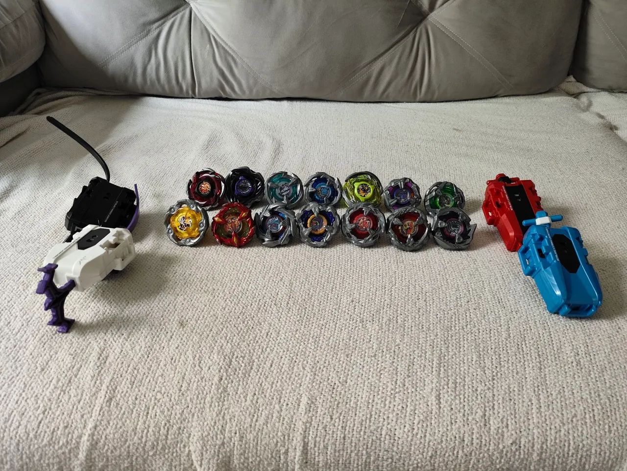 Lote 14 Beyblades X - Foto 3