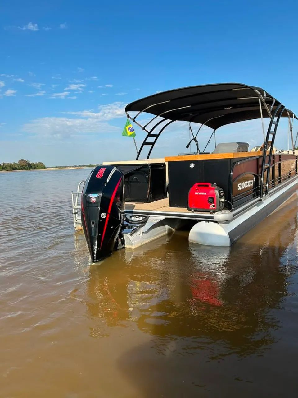 Catamarã Vcat Aurora 900