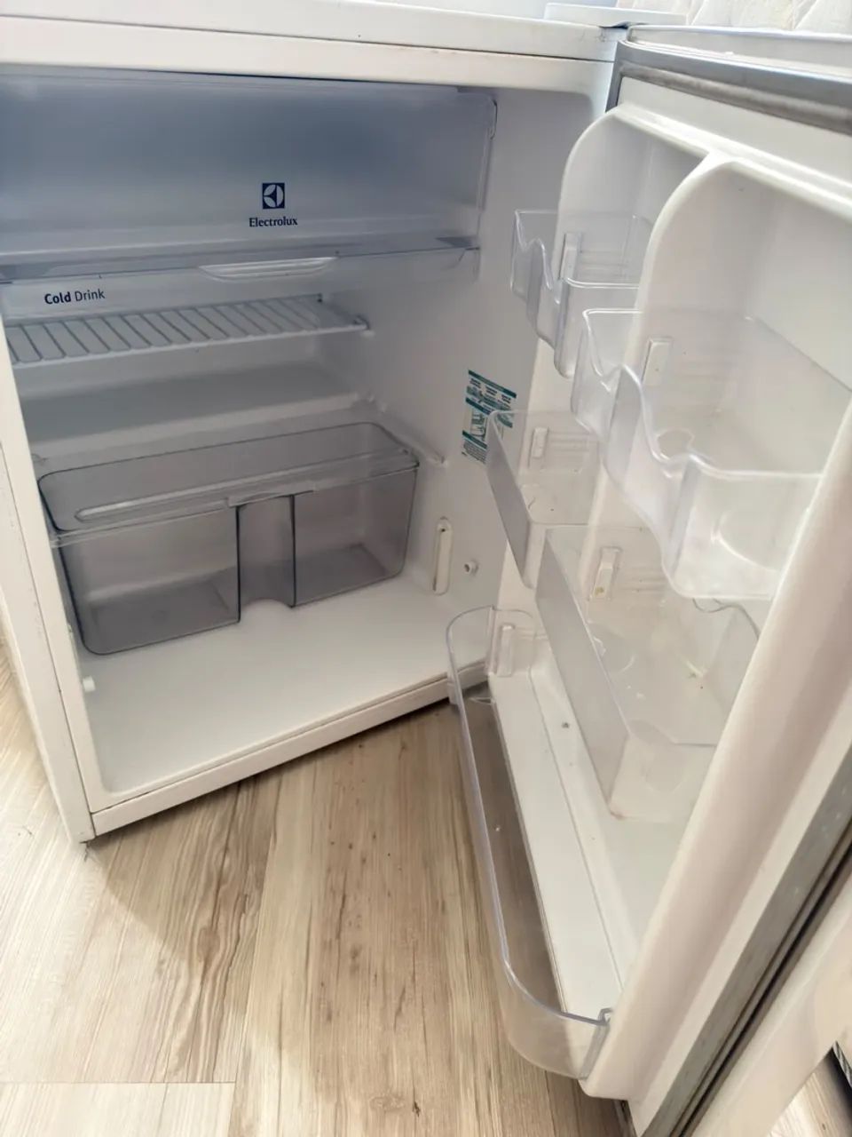 Oferta de frigobar ELECTROLUX  - Foto 2