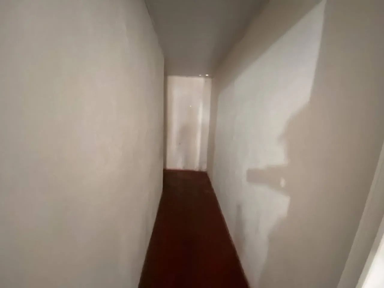ALUGA-SE CASA PARA COMÉRCIO NO CENTRO NA RUA SIRIRI - Foto 4