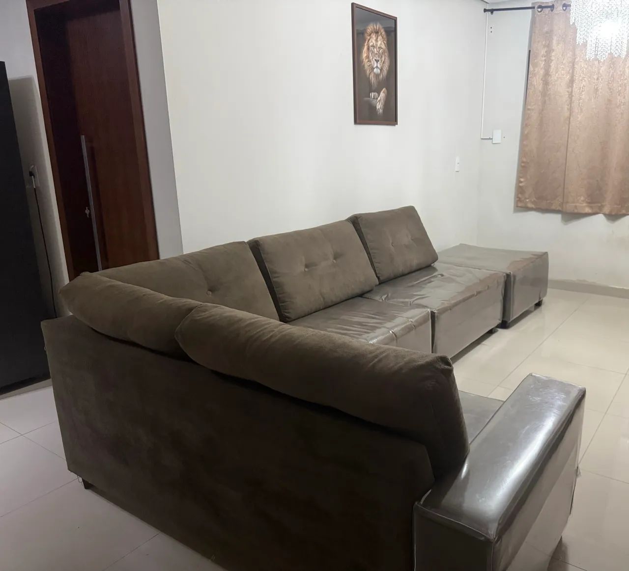 SOFA DE  CANTO  COM PUFF - 6 LUGARES - Foto 3