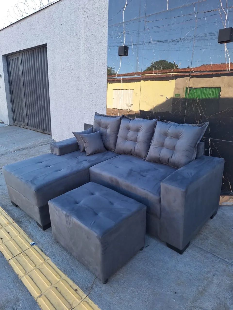 Sofá de Canto com Chaise Novo, Largura de 2,00m e Com Entrega Grátis