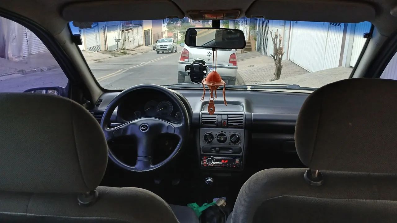 Chevrolet Corsa Sedan Super/ Classic 1.6 MPFI 8V 4 2004