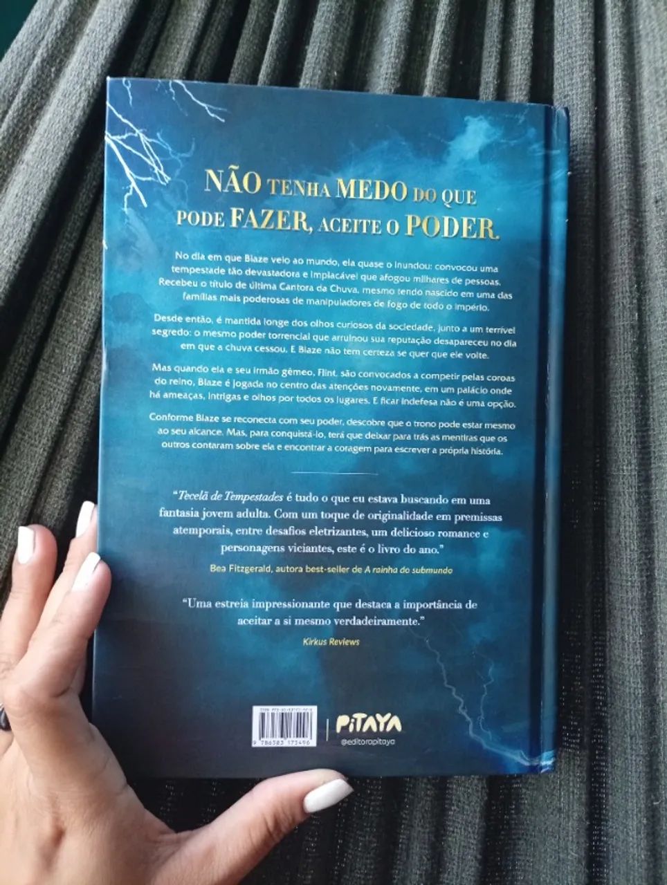 A tecelã de tempestades - Foto 2