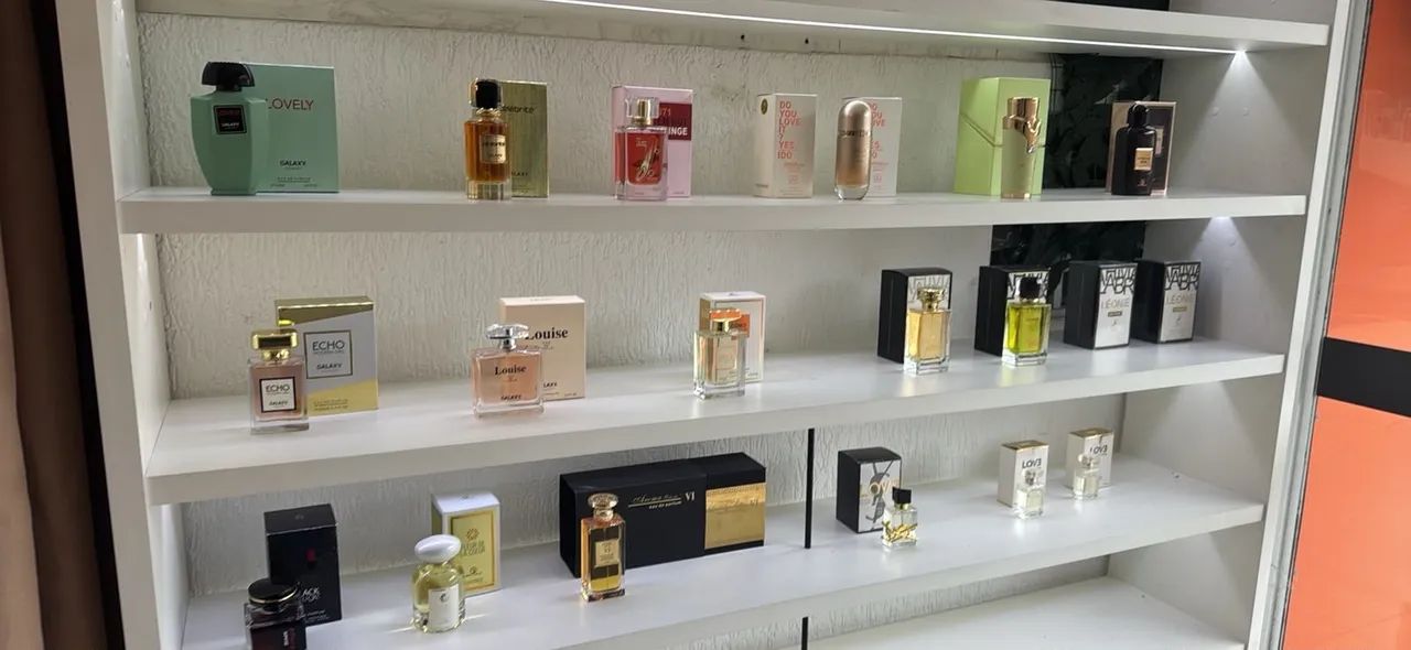 Vendo estoque de perfumes femininos 