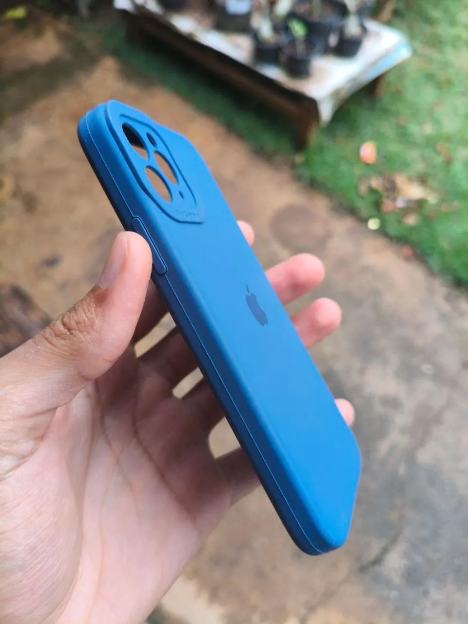 Capinha iPhone 11 Pro Silicone Azul - Proteção de Câmera - Foto 5