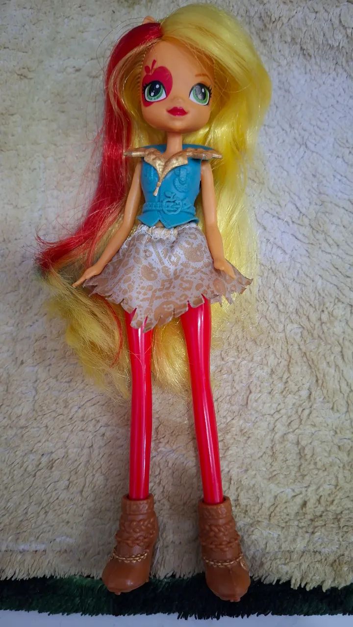 Boneca Applejack da My Little Poney