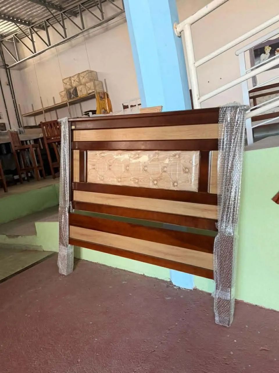 Promoção imperdível. Cama100% madeira maciça Angelim  - Foto 2