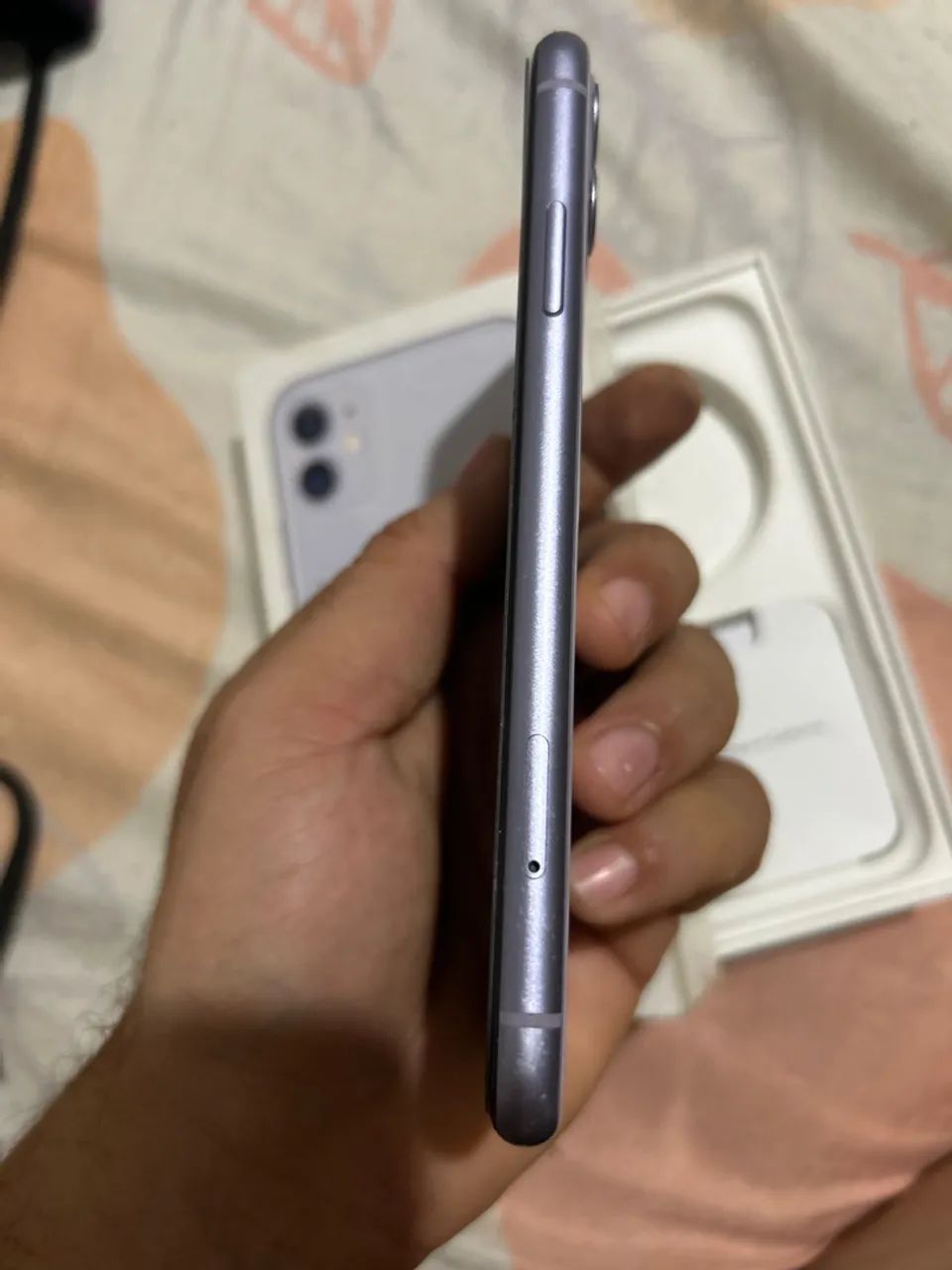 iPhone 11 64 g muito novo  - Foto 3