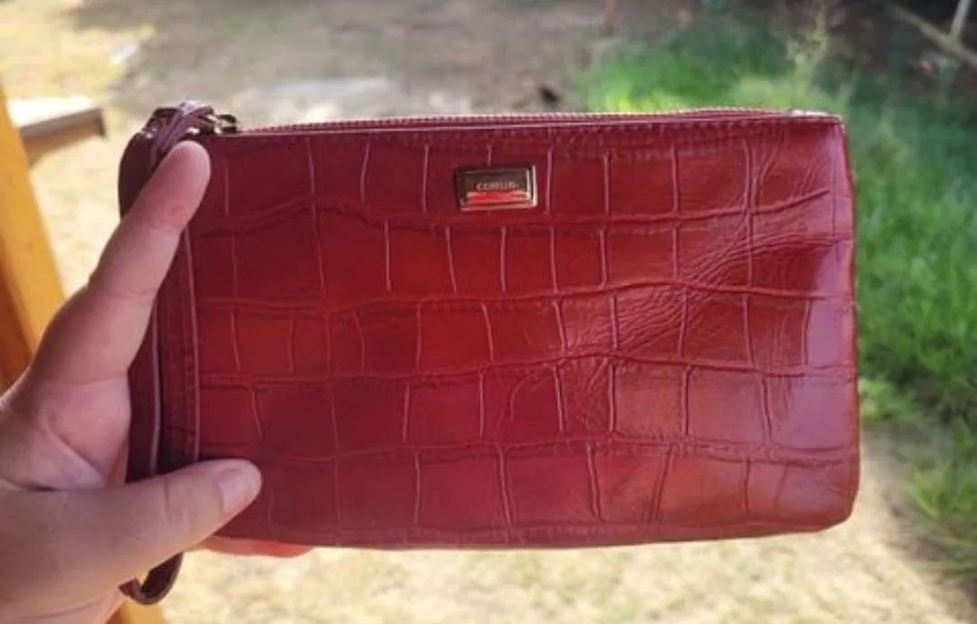 Bolsa Clutch Corello Vermelha Couro Croco Original - Elegante e Versátil<br> - Foto 4