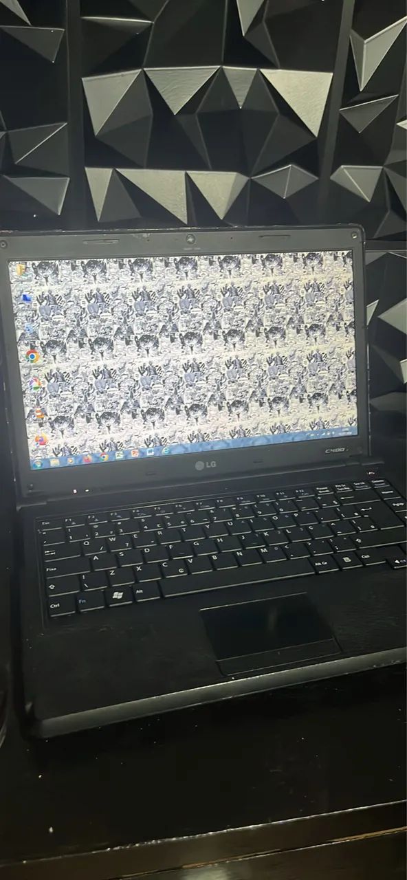 Vende-se Notbook LG C400
