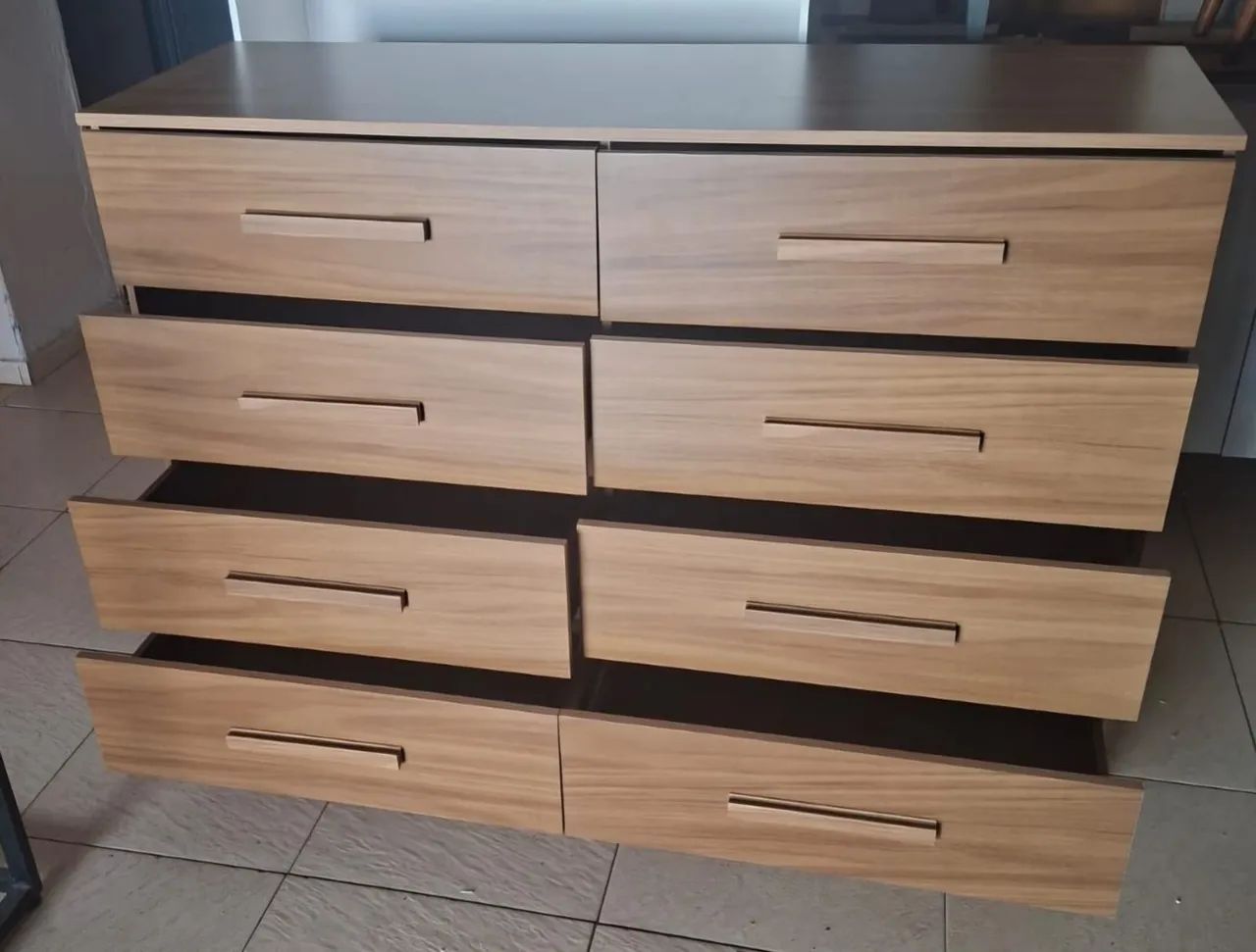 Cômoda gigante 8 gavetas com muito espaço  - Foto 4