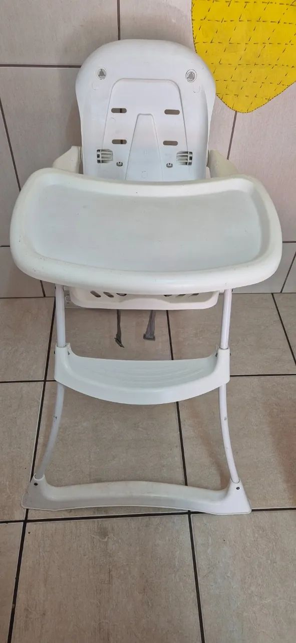 Cadeira de papá para doação 