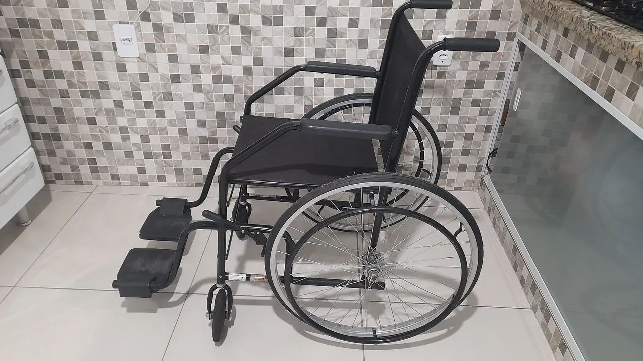 Cadeira de rodas  - Foto 4