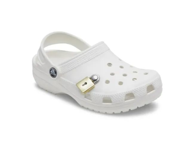 Jibbitz Crocs cadeado dourado - Foto 2