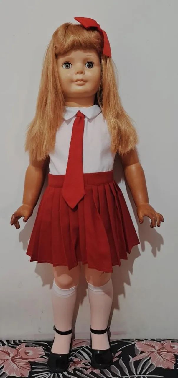 Boneca amiguinha da estrela roupa vermelha  - Foto 2