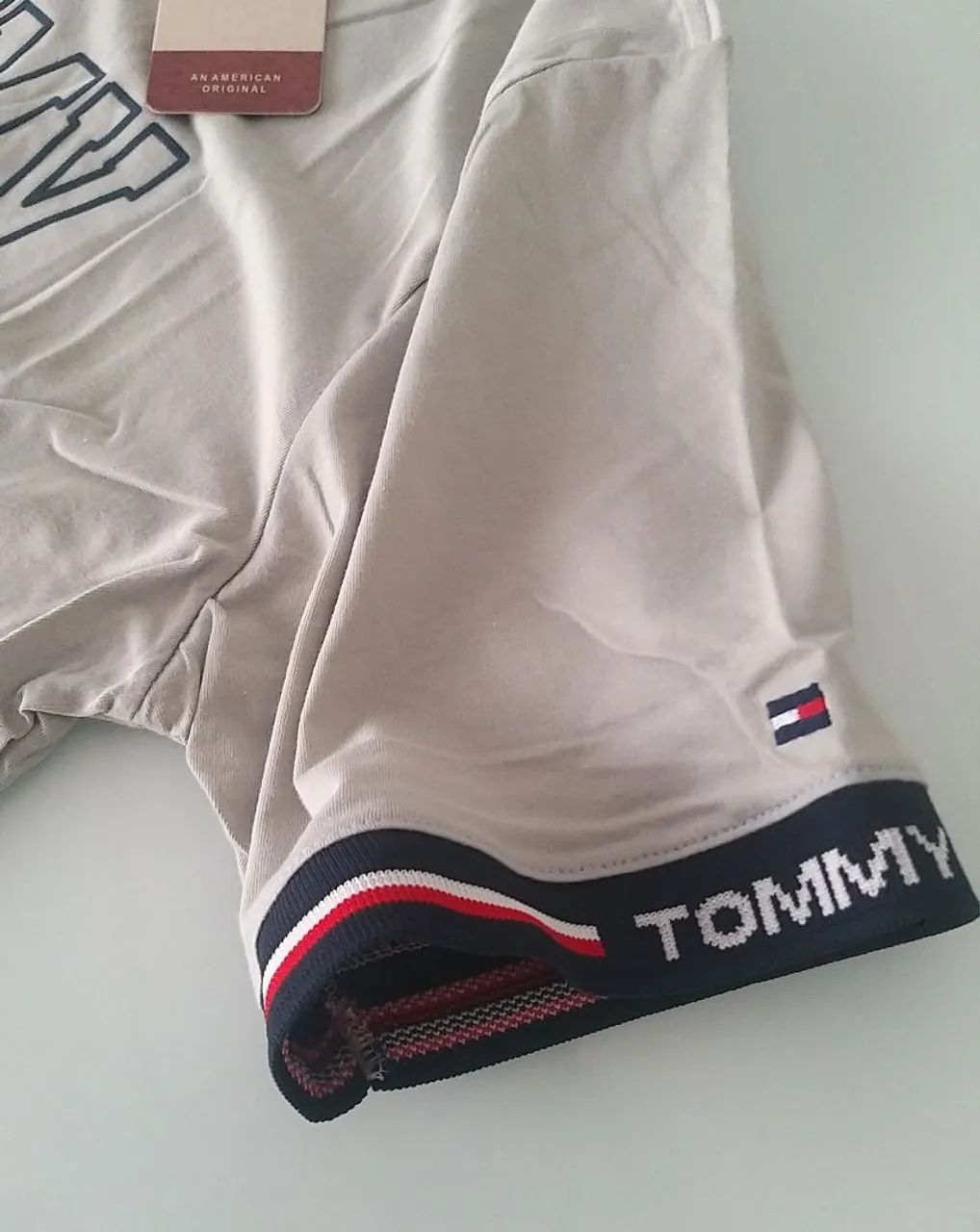 camiseta tommy hilfiger tam m - Roupas - Setor 02, Cornélio