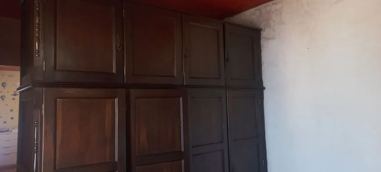 Guarda roupa madeira maciça  - Foto 3