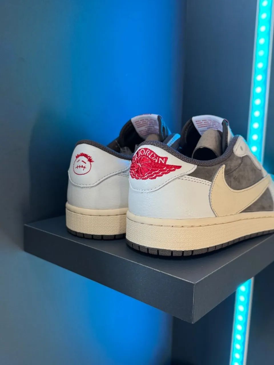 Air Jordan 1 Low x Travis Scott 