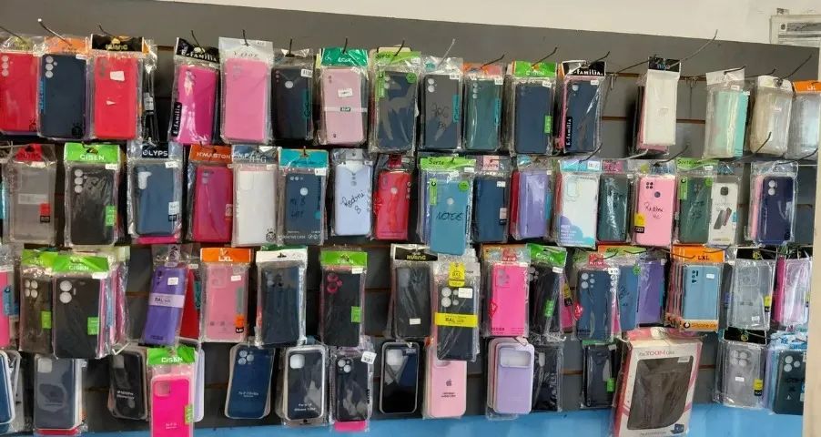 VENDO LOTE COM 441 CAPAS 