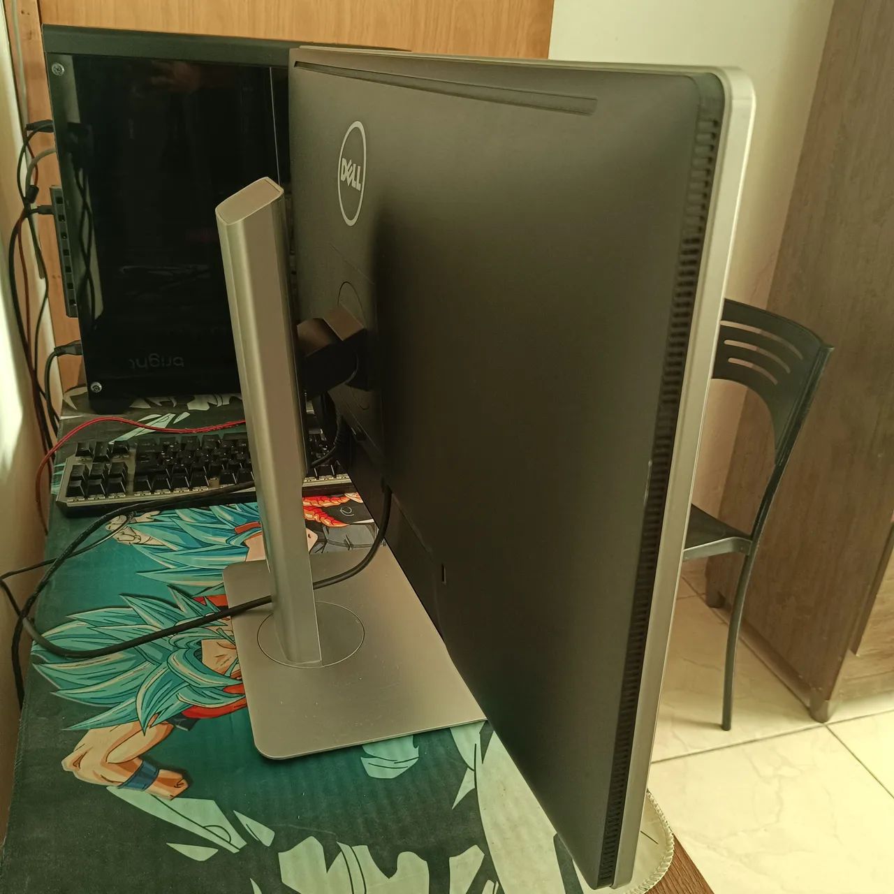 Monitor Dell 27" 4K Ultra HD IPS Profissional - Modelo P2715Qt - Foto 4