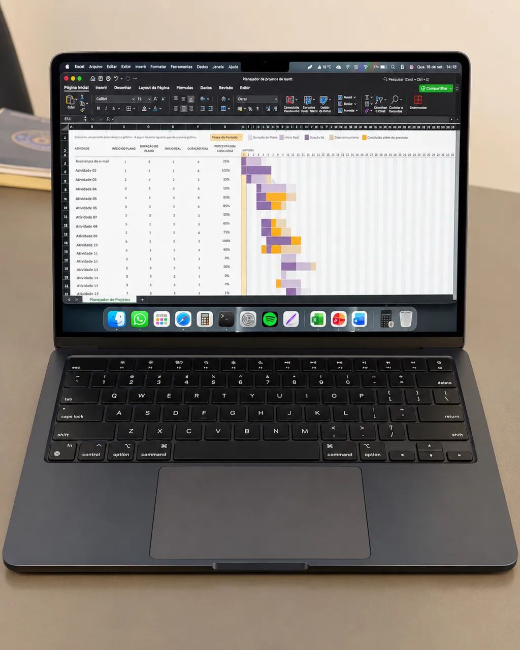 MacBook Air M2 2022 8GB 256GB Midnight | Bateria 95% + Word