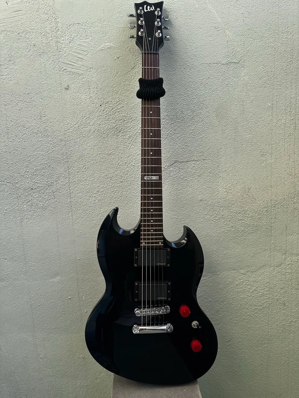 LTD VIPER 10