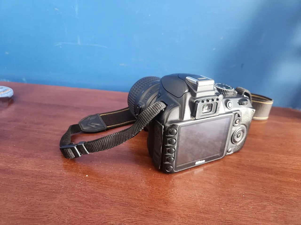 Camera profissional NIKON D3100