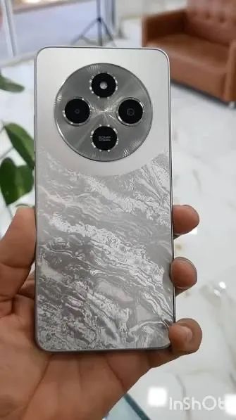 POCO C75