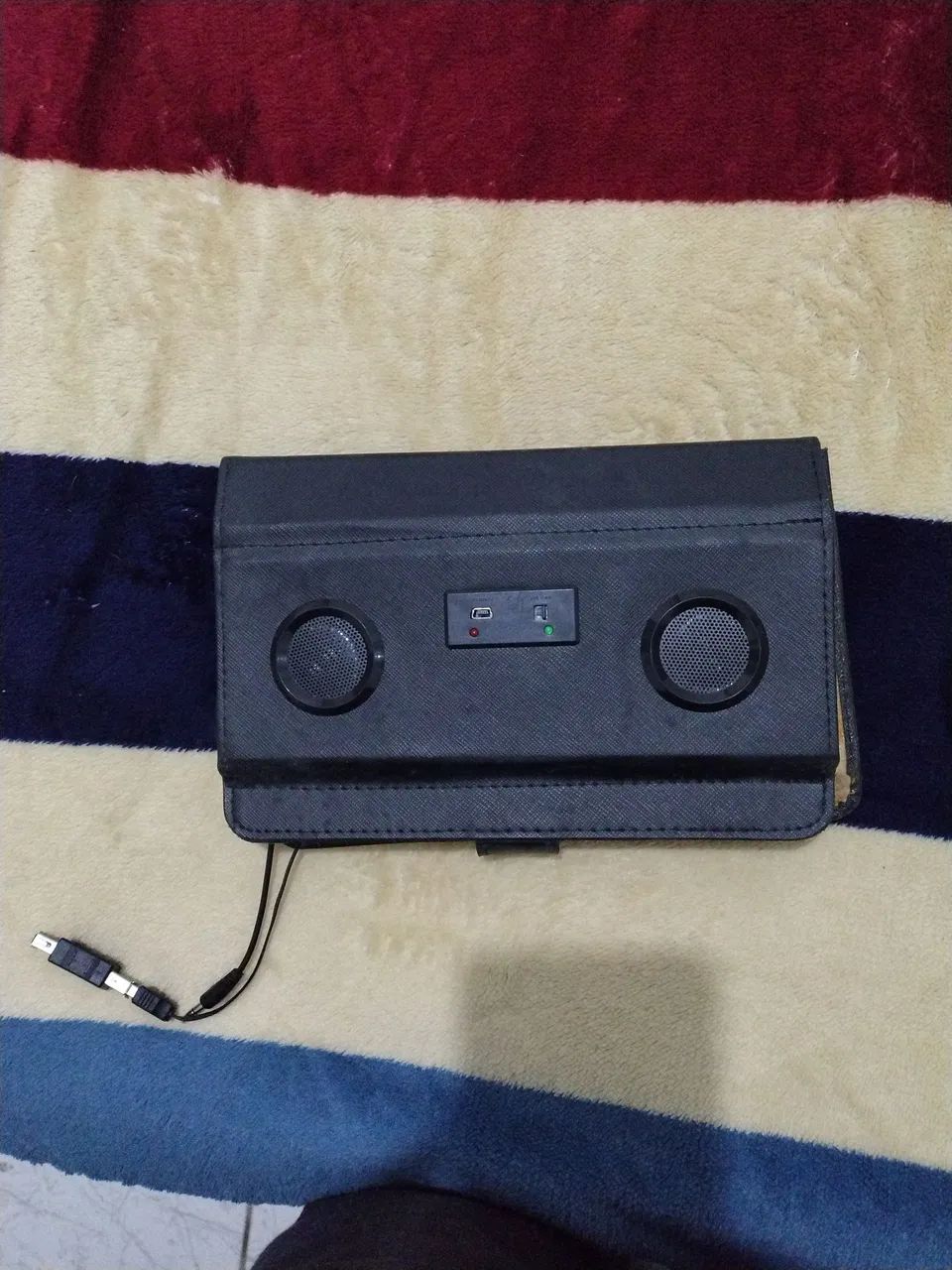 Teclado com capa para tablet - Foto 2