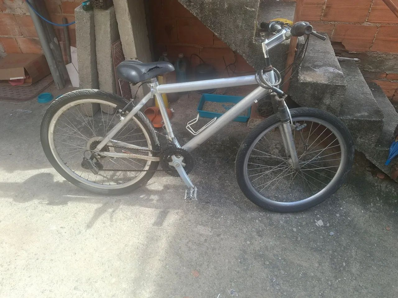 Bicicleta de alumínio 