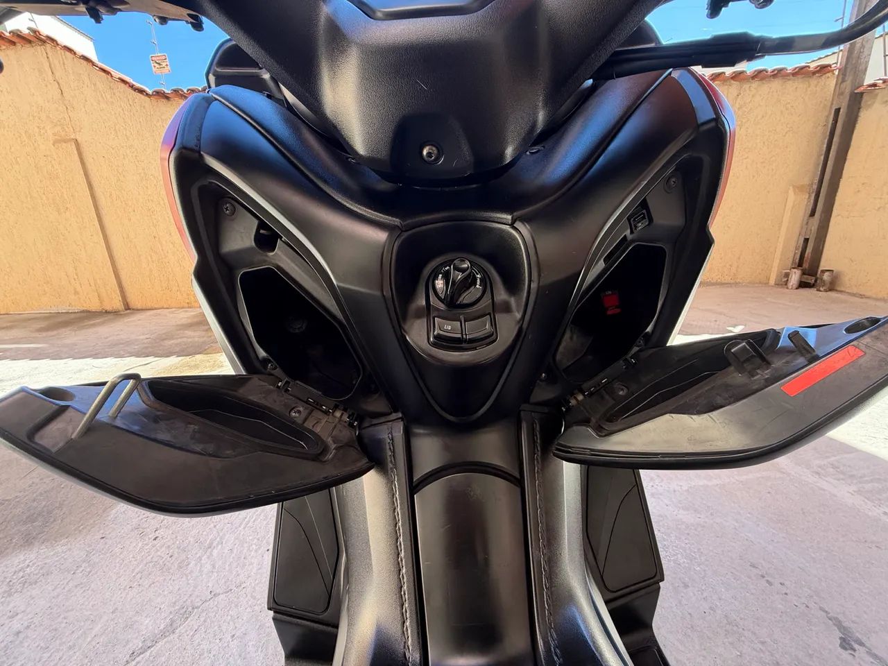 Xmax 250 abs  - Foto 5