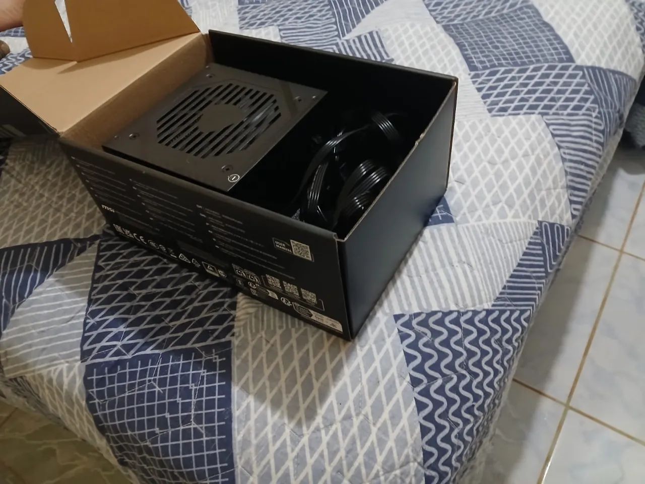 Fonte msi a6000n 600w 80plus white - Foto 2