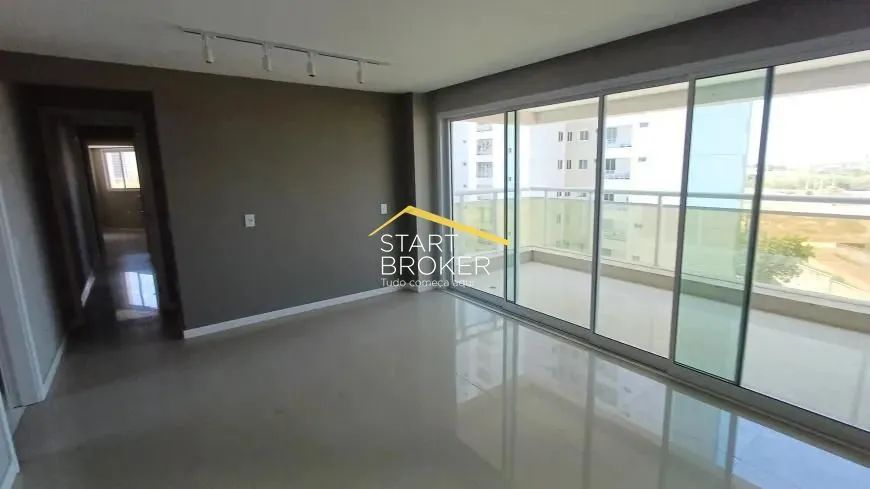 Apartamento com 3 Quartos e 4 banheiros