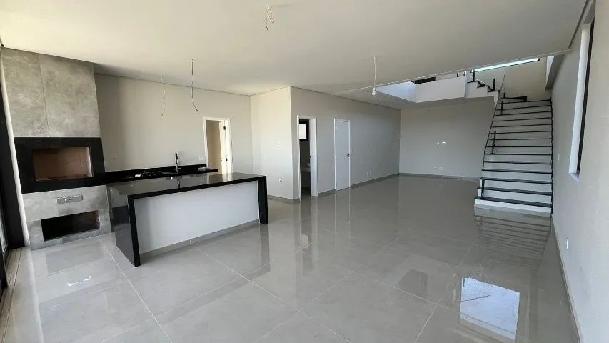 Casa no condominio santa paula cotia