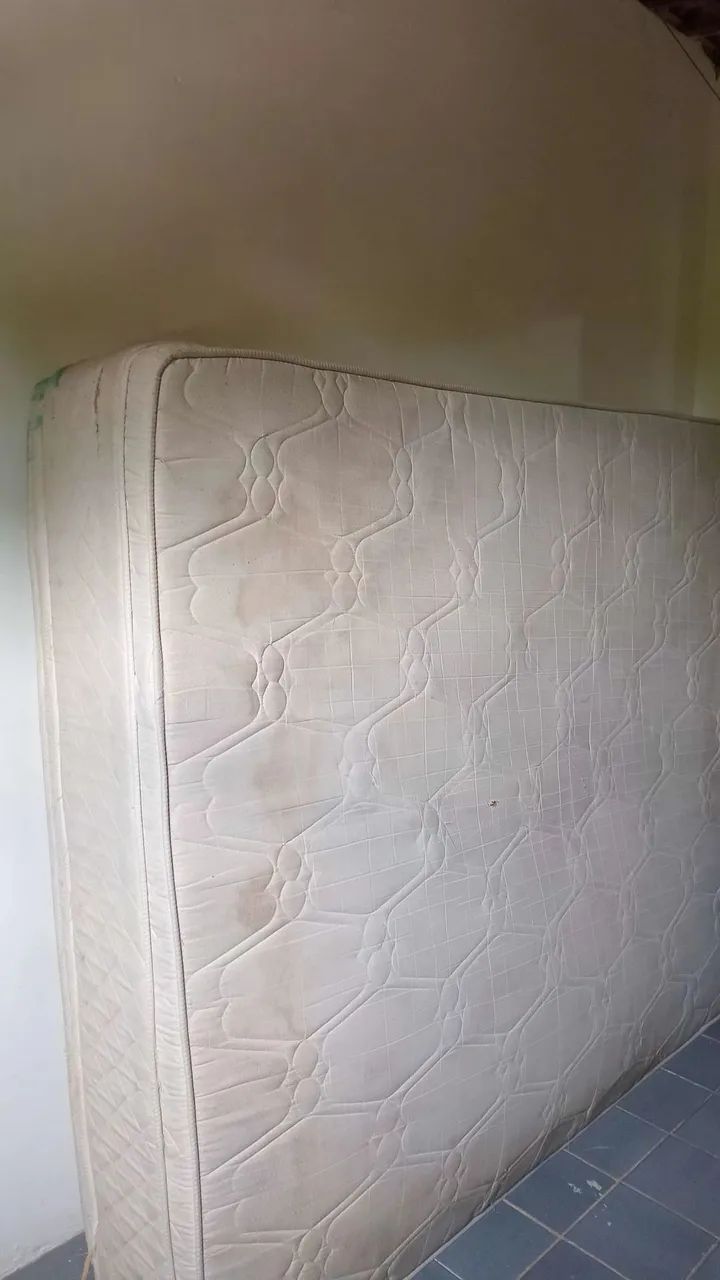 VENDO COLCÃO QUEEN USADO - Foto 2