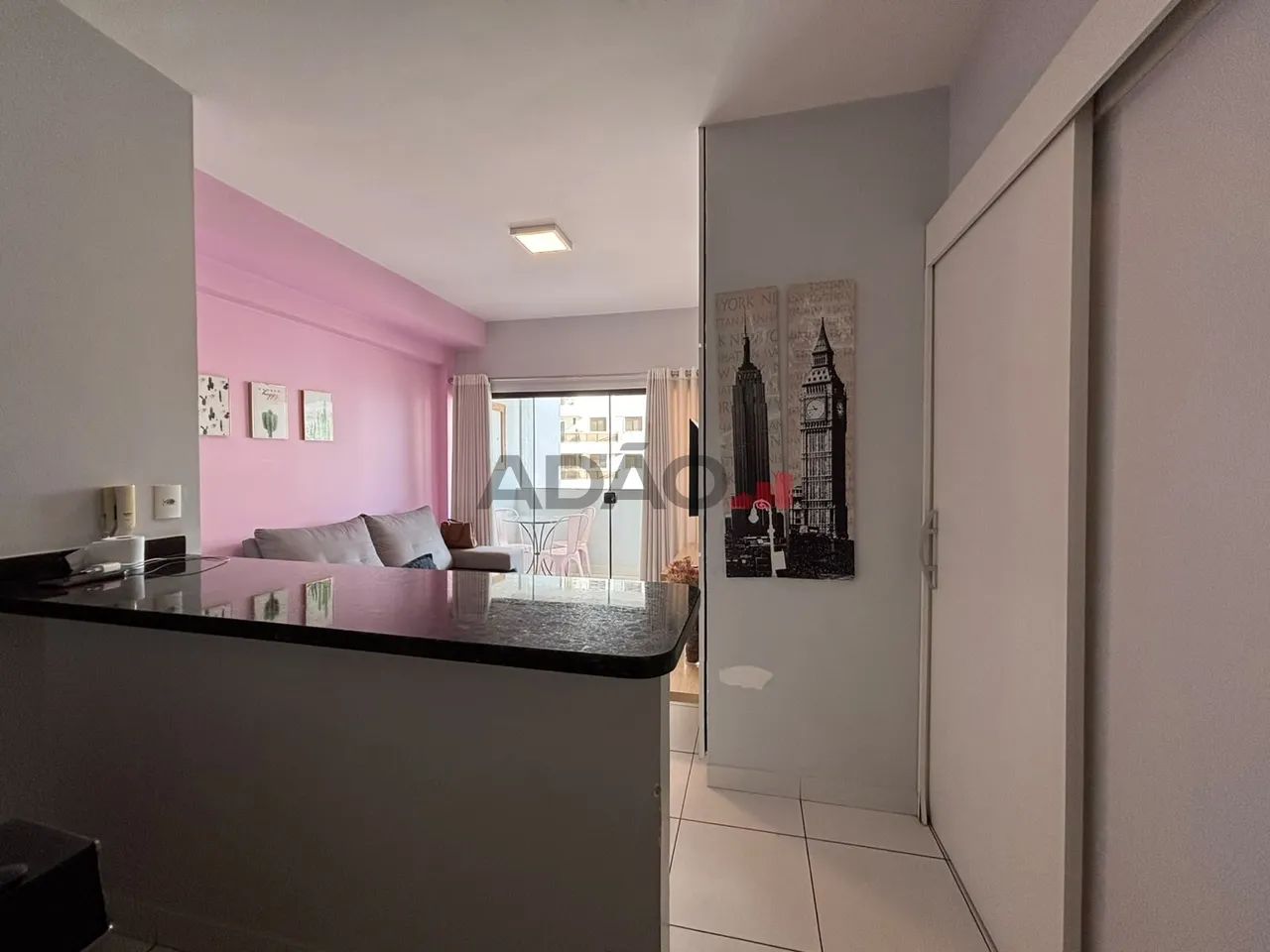 Studio a venda Mobiliado Edificio Santorini Setor Bueno.