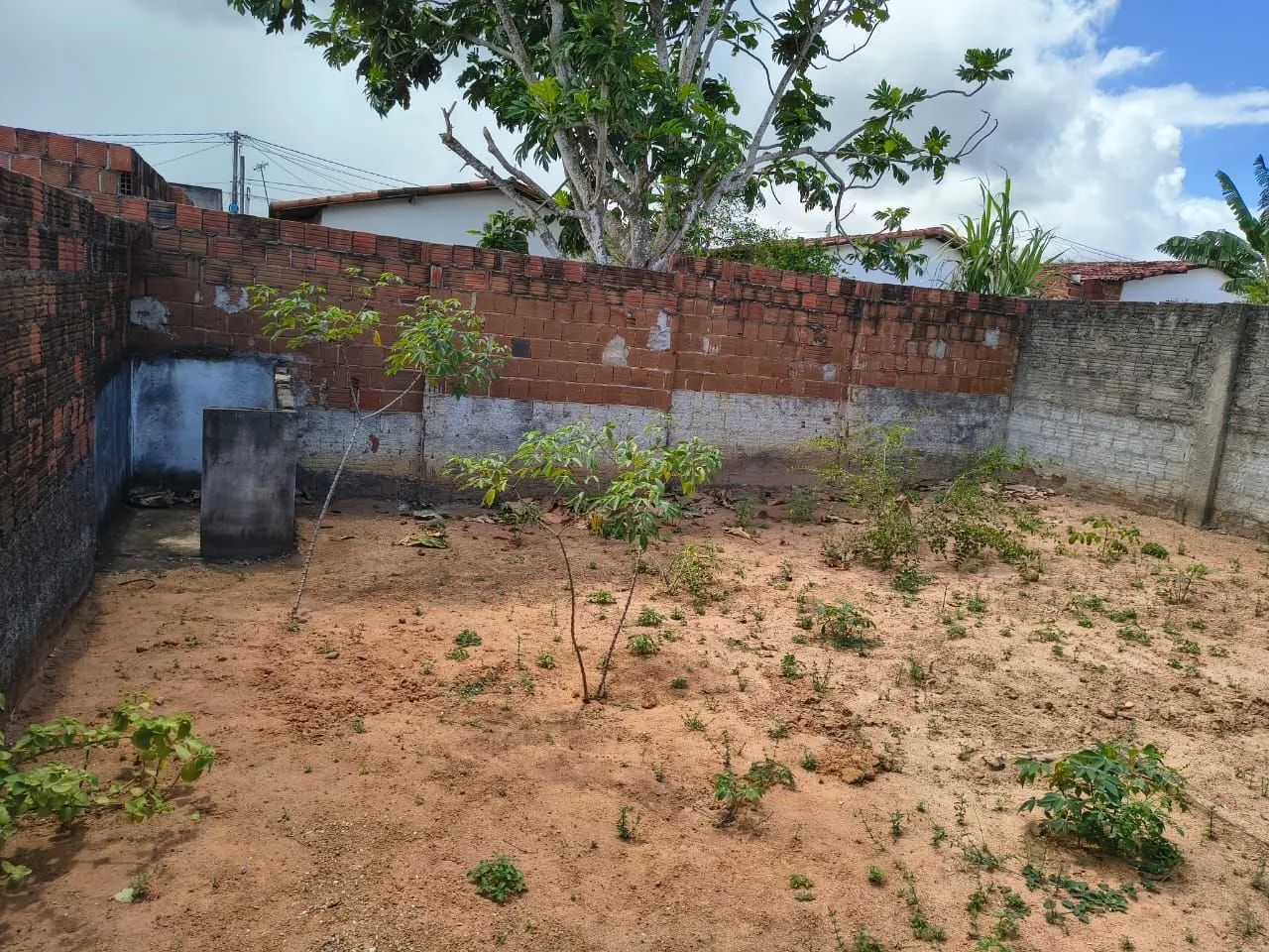 Vendo e troco uma casa no conjunto Manoel dias - Foto 2