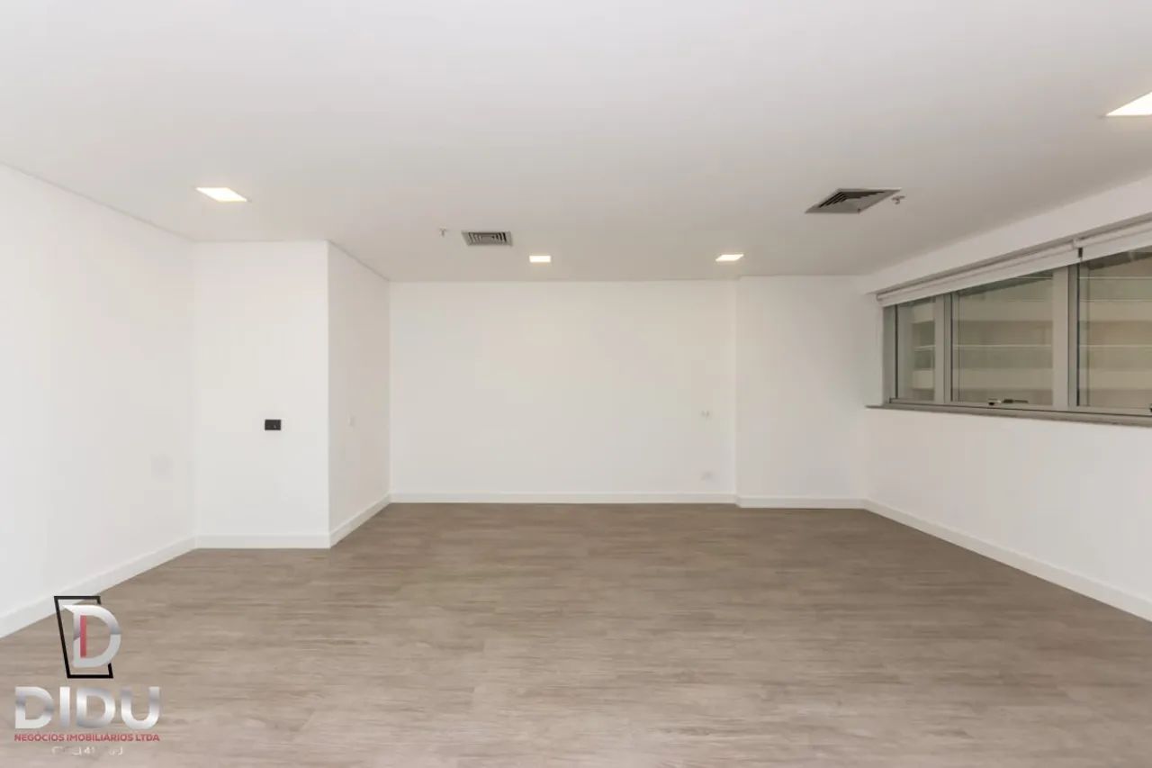 Conjunto comercial para venda em Santo Amaro, 35m²