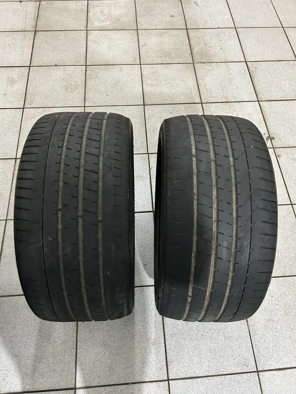 Jogo 4 pneus runflat aro 18 pirelli 275/35 245/40 carro - Foto 2