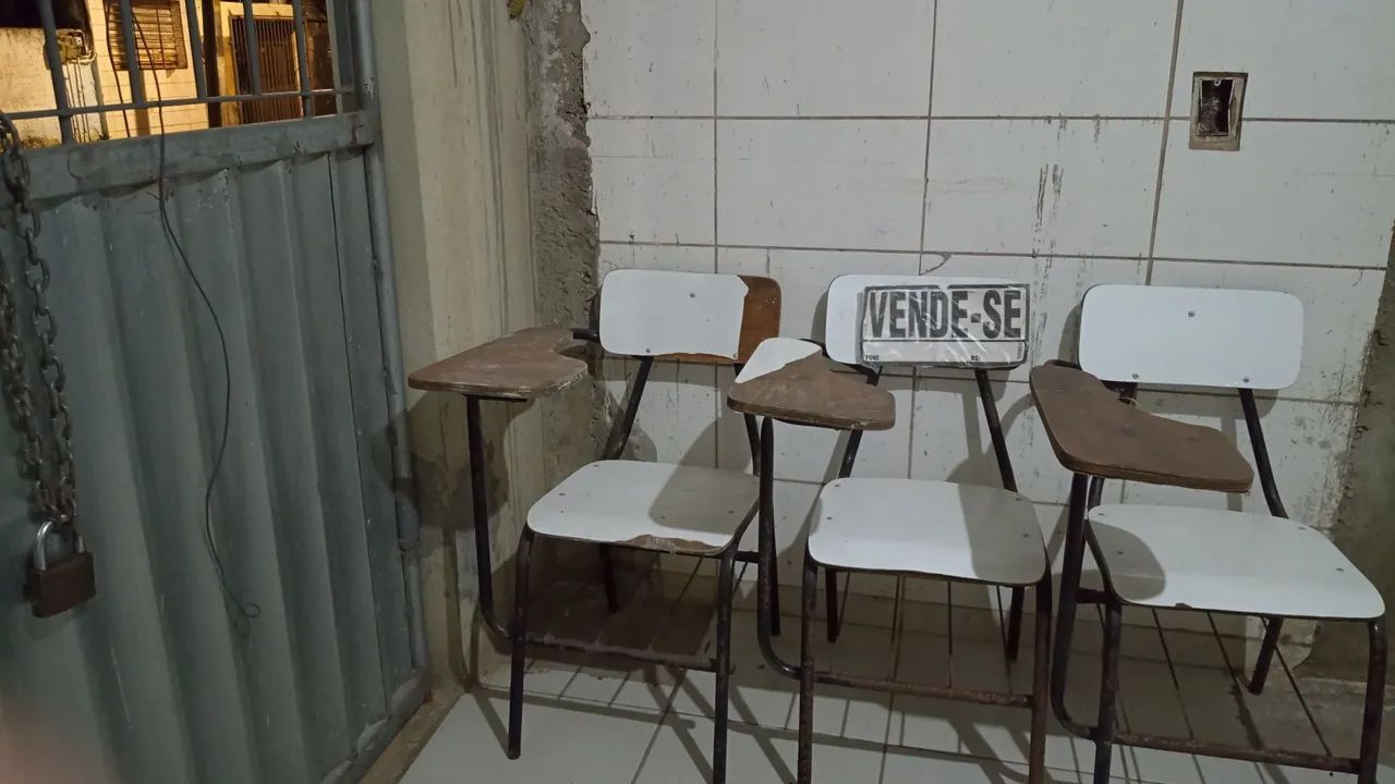 Cadeira escolar 