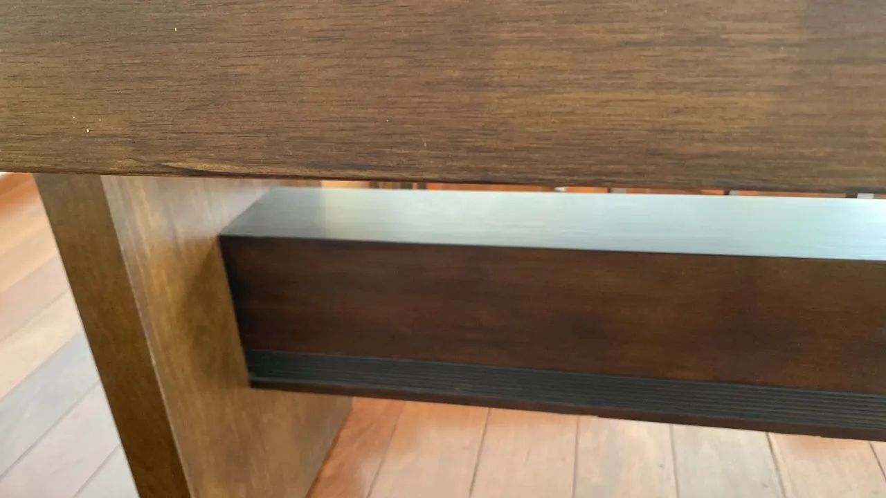 Mesa em Madeira com Tampo de Vidro - Foto 3