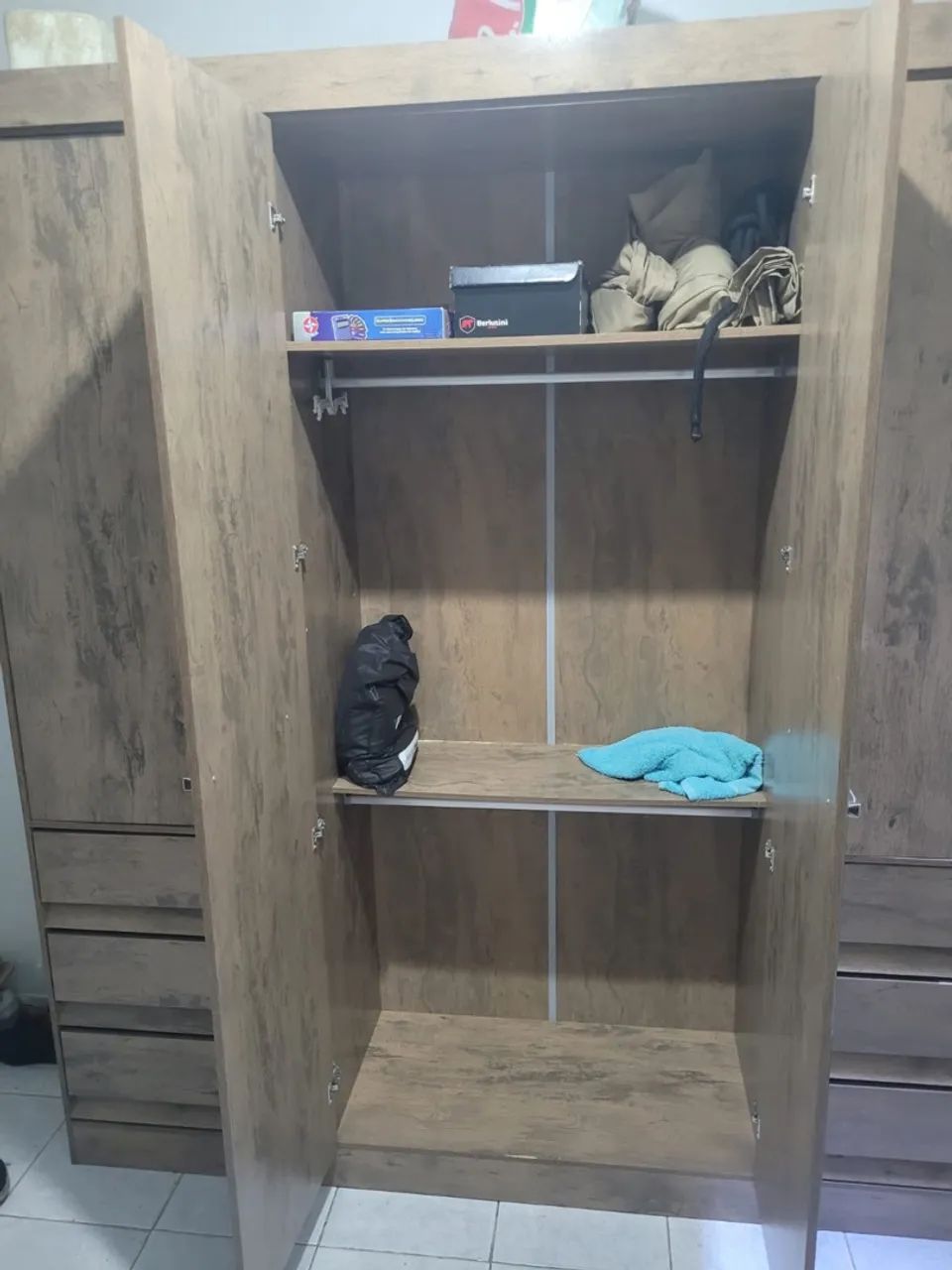 Guarda roupa 4 portas - Foto 2