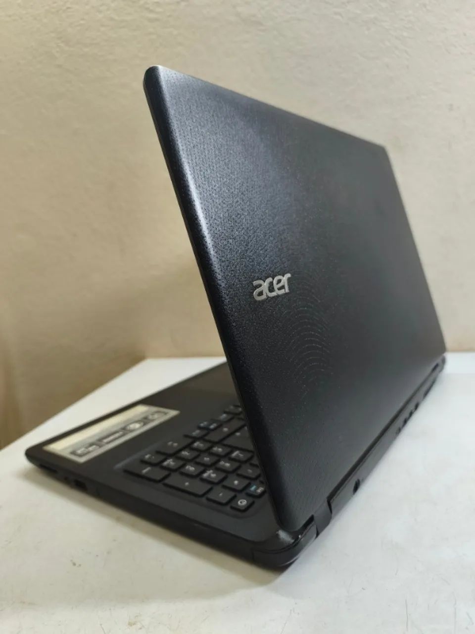 Ultrabook Acer QuadCore, 4GB ram DDR3L, SSD 128GB. Ótimo estado conservação. Bateria 4 H - Foto 4