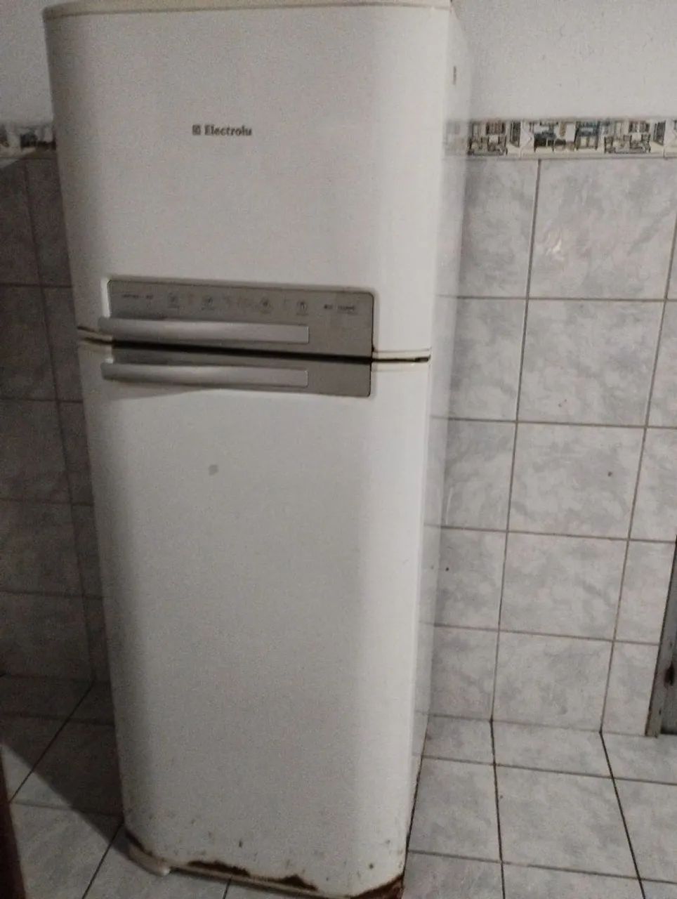 Geladeira Eletrolux DF50 