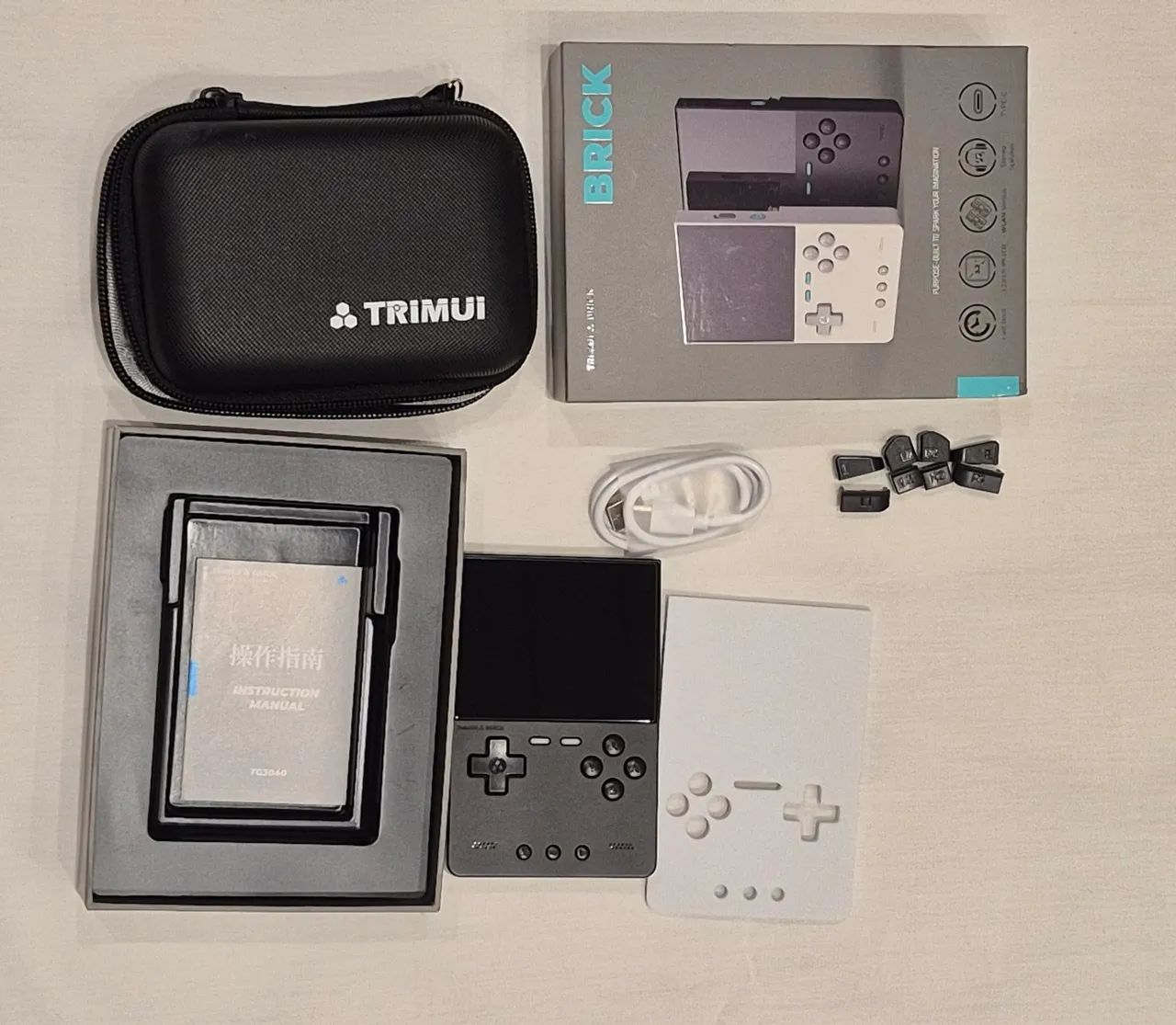 Trimui Brick Preto com micro sd 128gb