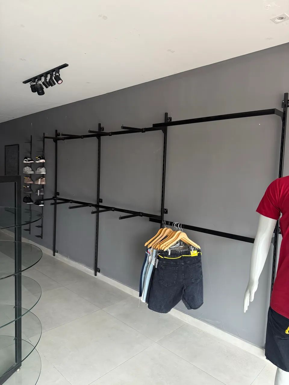 MÓVEIS PARA LOJA DE ROUPA  - Foto 6