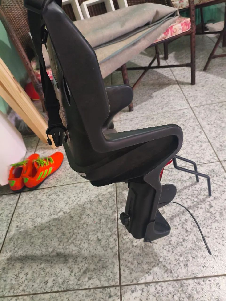 Cadeira traseira infantil para bike - Foto 5